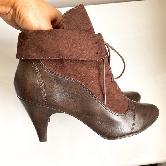 🍂 RED LEVEL BURGUNDY BROWN FAUX LEATHER SUEDE HEEL BOOTIES! - Picture 13 of 17
